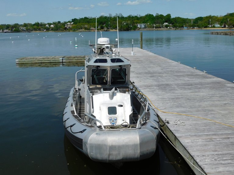 tug boat port washington.png