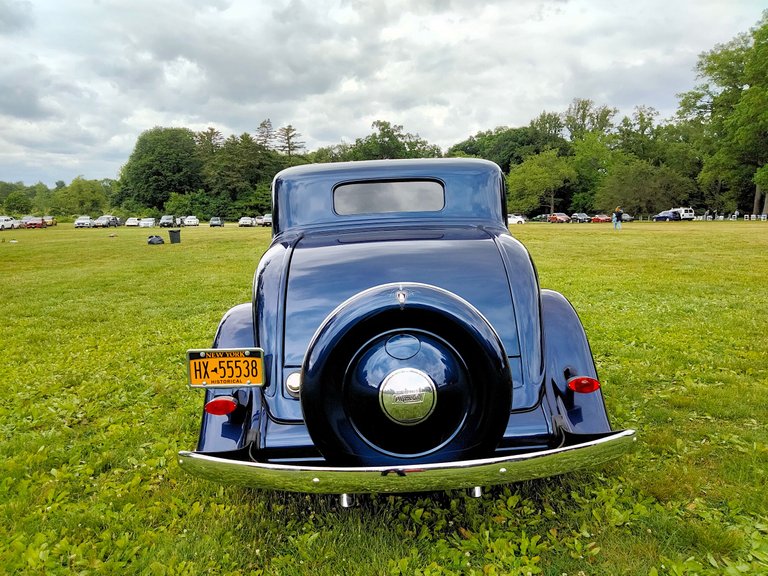 classic blue plymouth coupe.png