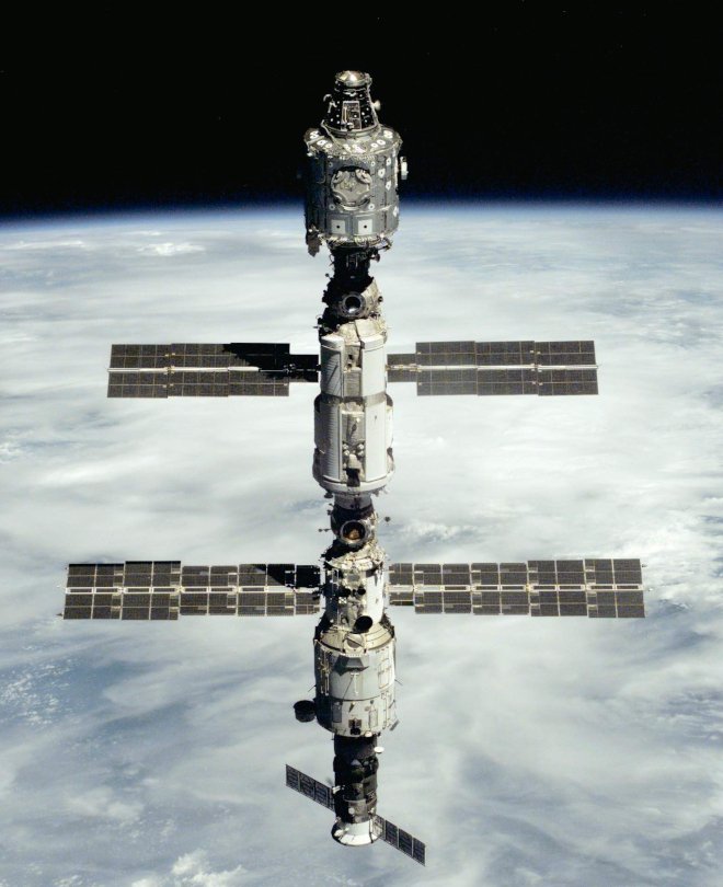 international space station 2000 nasa free.jpg