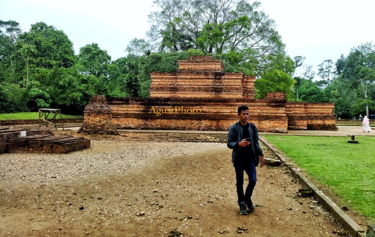 candi muaro jambi 7.jpg