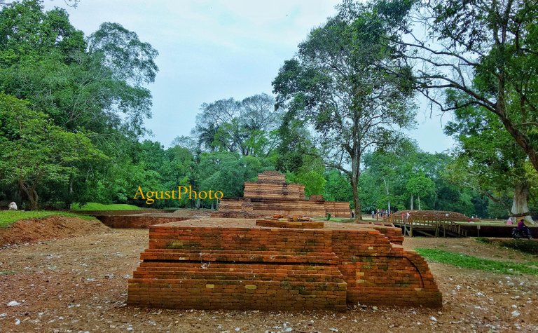 candi muaro jambi 1.jpg