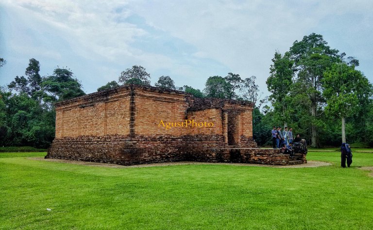 candi muaro jambi 8.jpg