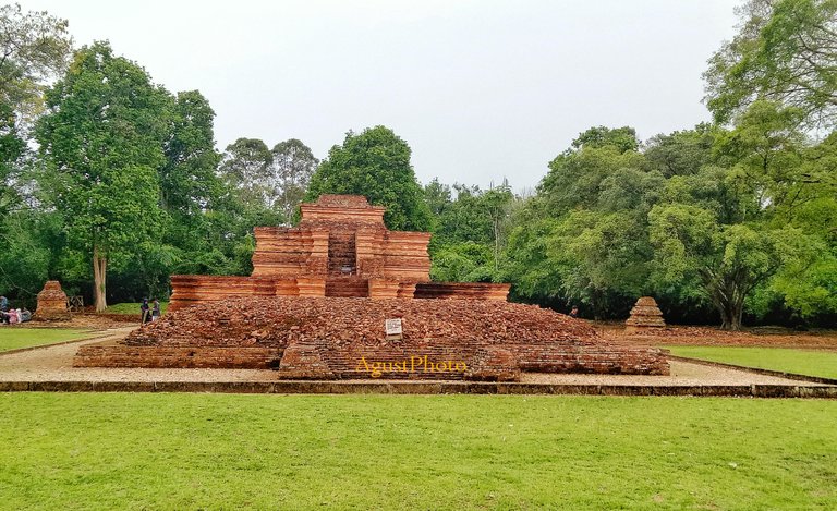 candi muaro jambi 6.jpg