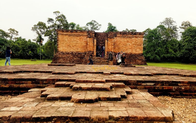 candi muaro jambi 9.jpg