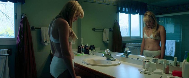 it_follows-262222086-large.jpg