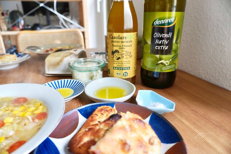 A tasting lunch: focaccia with olive oil and soup