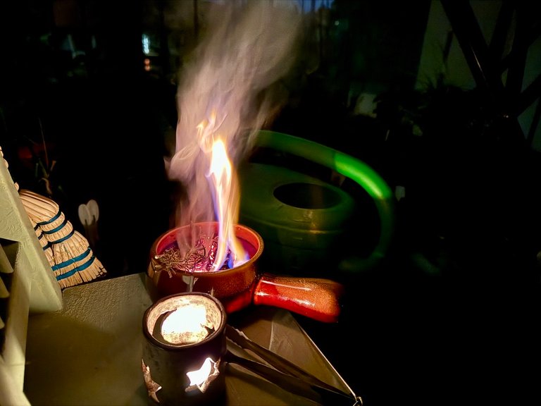 A cozy smudging ritual