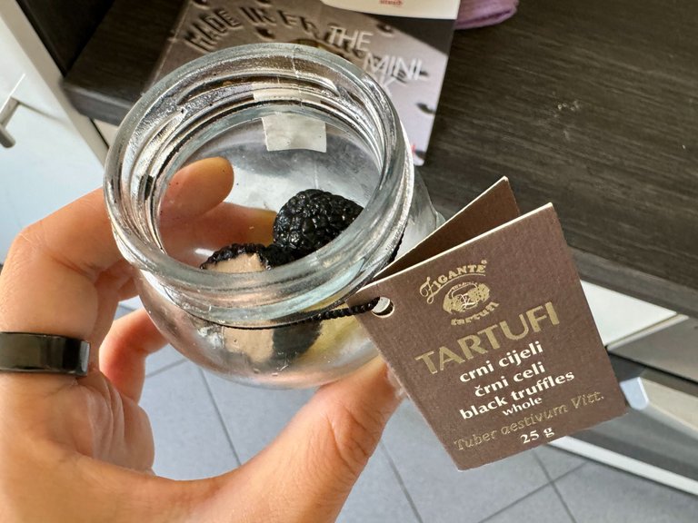 Truffle Souvenir