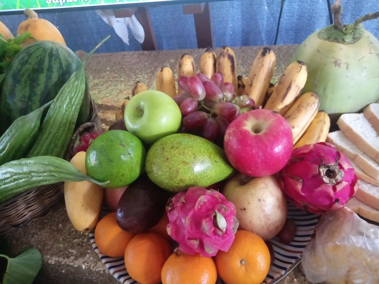 fruits.jpg