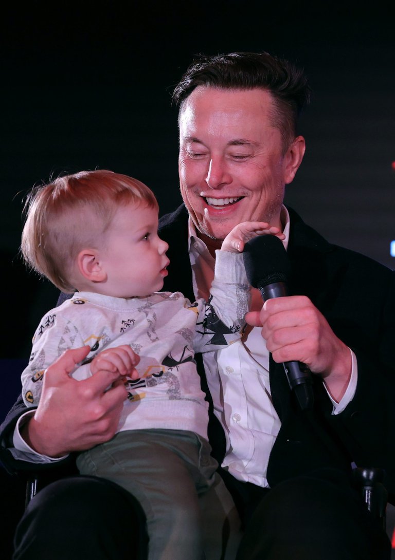 elon-musk-baby-time-interview-e1639453116709.jpg