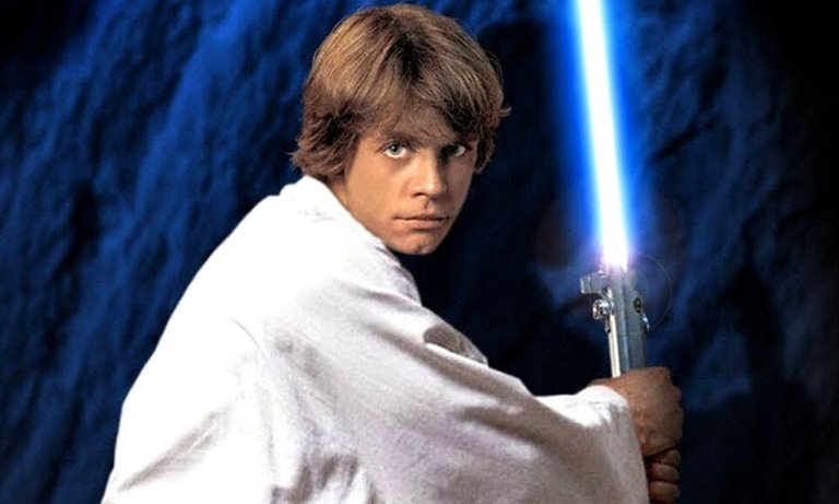 Luke-Skywalker-tuvo-otro-lightsaber.jpg