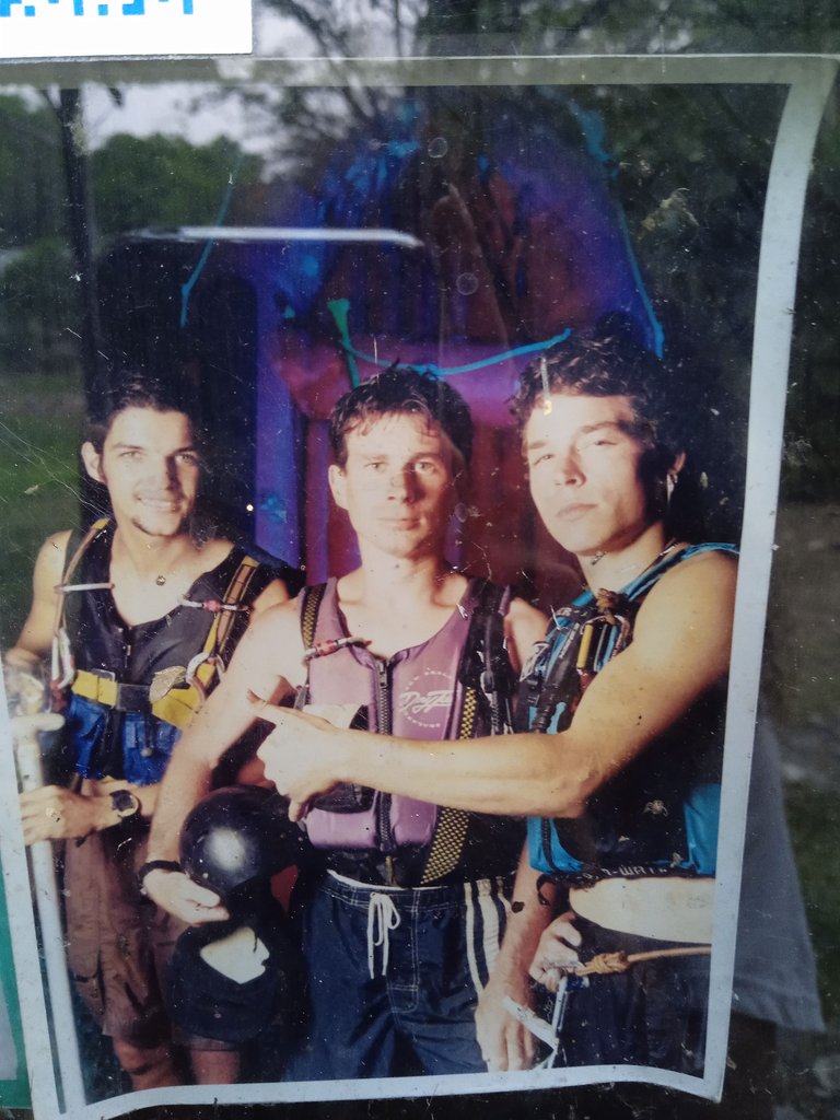 FOTO VIEJA EN EL CAMPAMENTO
