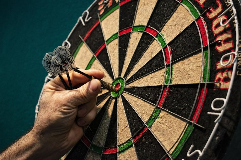 darts-4610861_1920.jpg