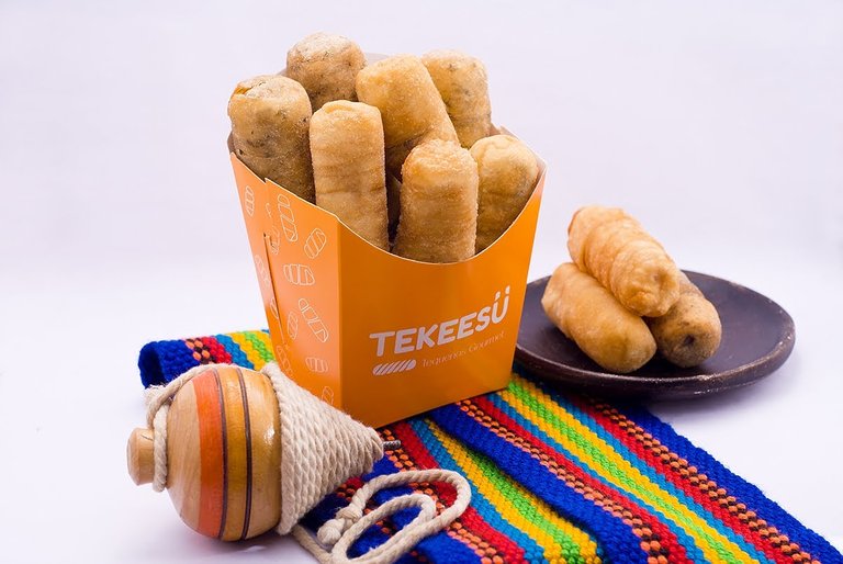 tekeesu trompo por roldan rosero.jpg