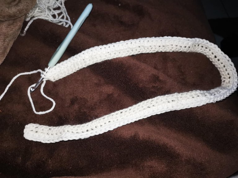 8-top au crochet.jpg