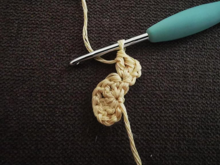 9-bandana crochet.jpg