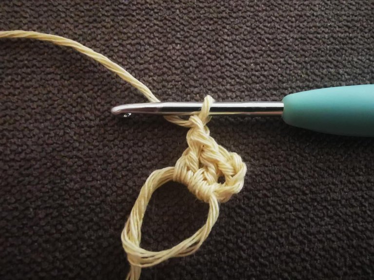 5-bandana crochet.jpg