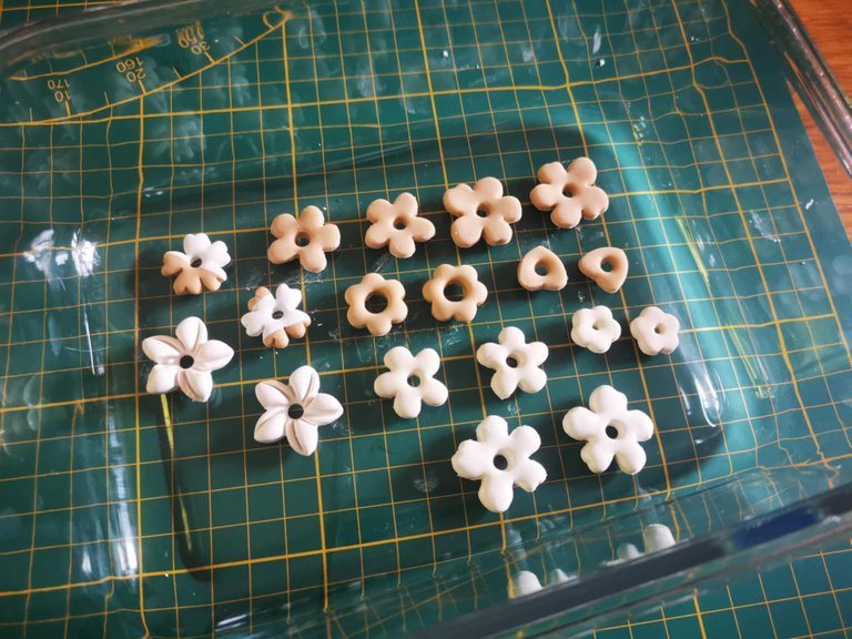 13-boucles argile polymère.jpg