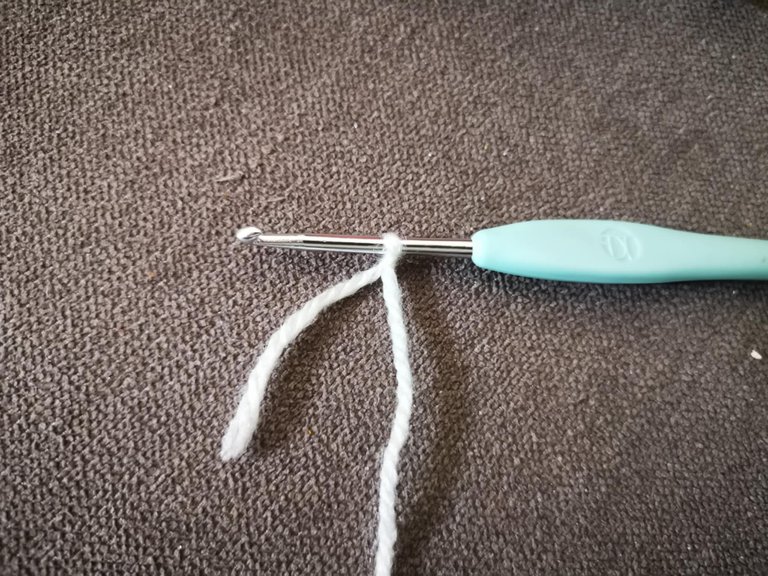 15-porte-clés fleur crochet.jpg