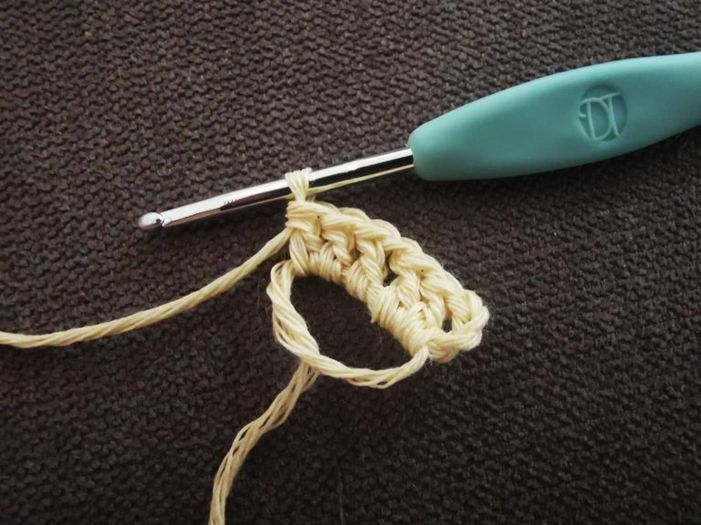6-bandana crochet.jpg