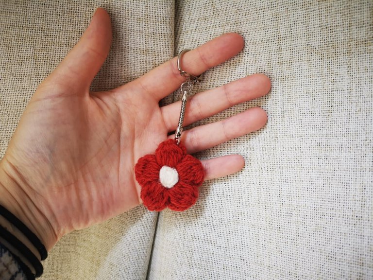 30 -porte-clés fleur crochet.jpg