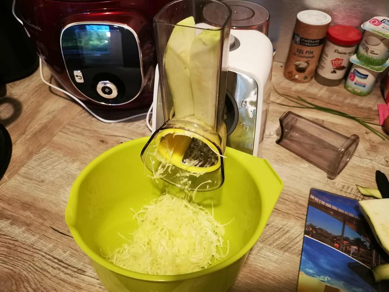 4-cake courgette feta.jpg