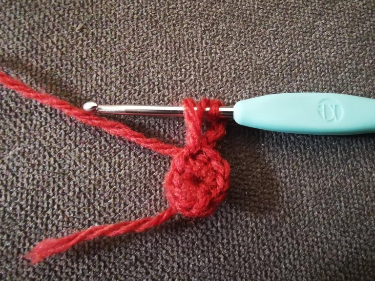 6-porte-clés fleur crochet.jpg