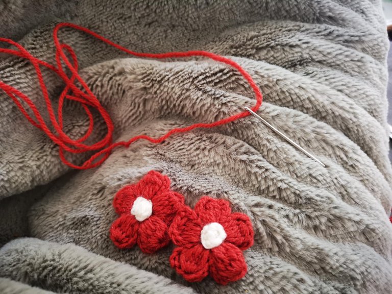 26-porte-clés fleur crochet.jpg