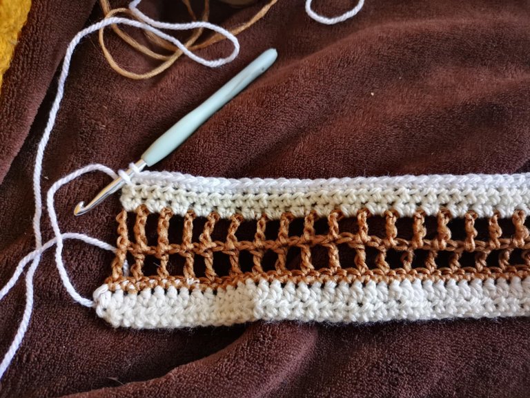 19-top au crochet.jpg