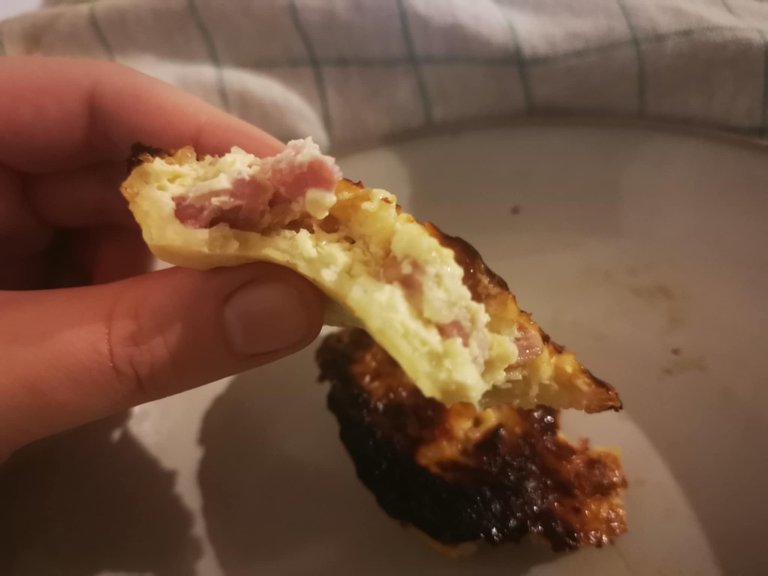 24-quiches lorraines.jpg