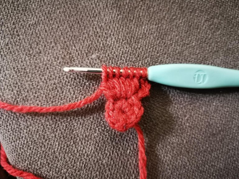 8 - porte-clés fleur crochet.jpg