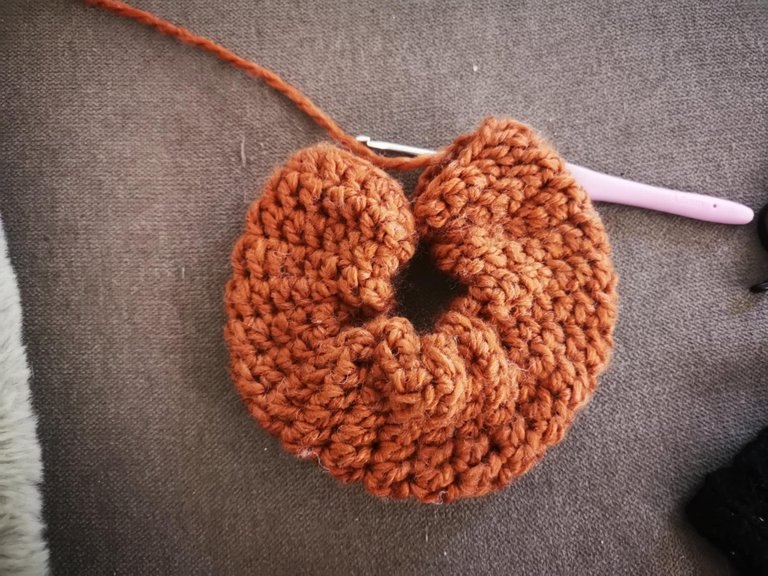 17-gros chouchou crochet.jpg