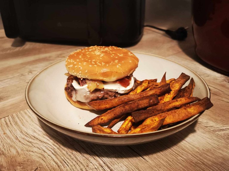 37-burger chèvre-chorizo.jpg