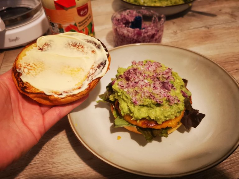 25-burger avocat poulet.jpg