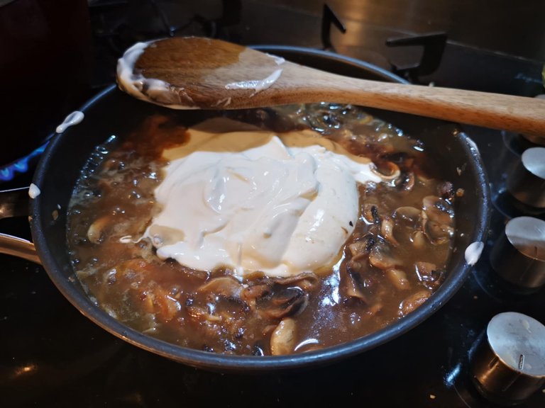 24-stroganoff.jpg