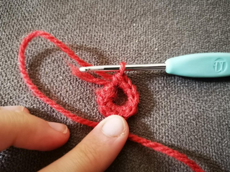 3 - porte-clés fleur crochet.jpg
