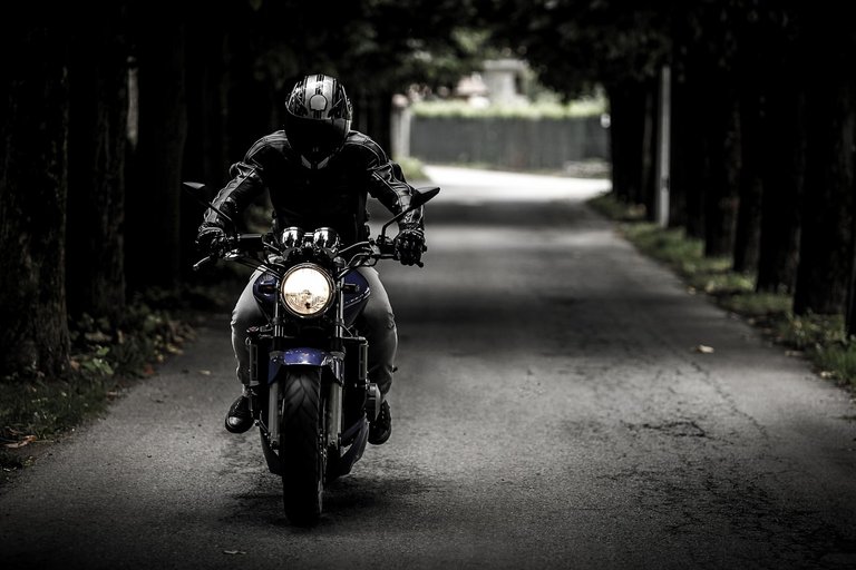 biker-407123_1280.jpg