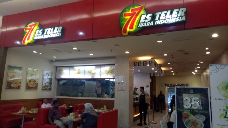 ES TELLER OUTLET.jpg