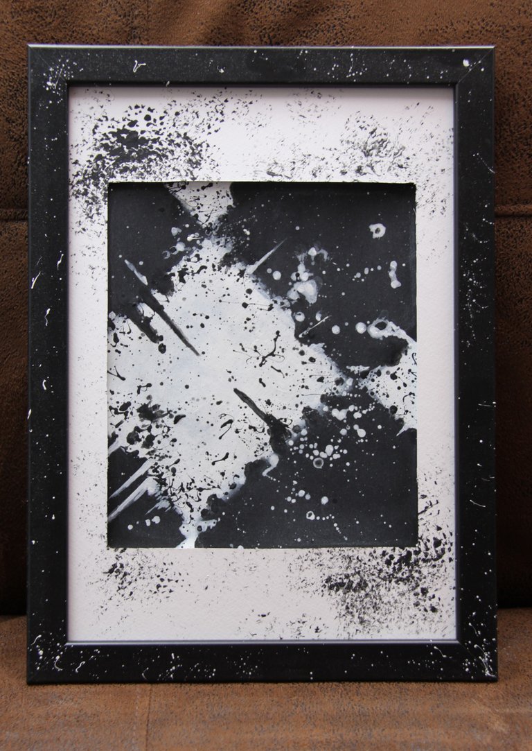 "Incident" 1/5, 24 x 33 cm (~9.4 x 13 inches) incl. the frame