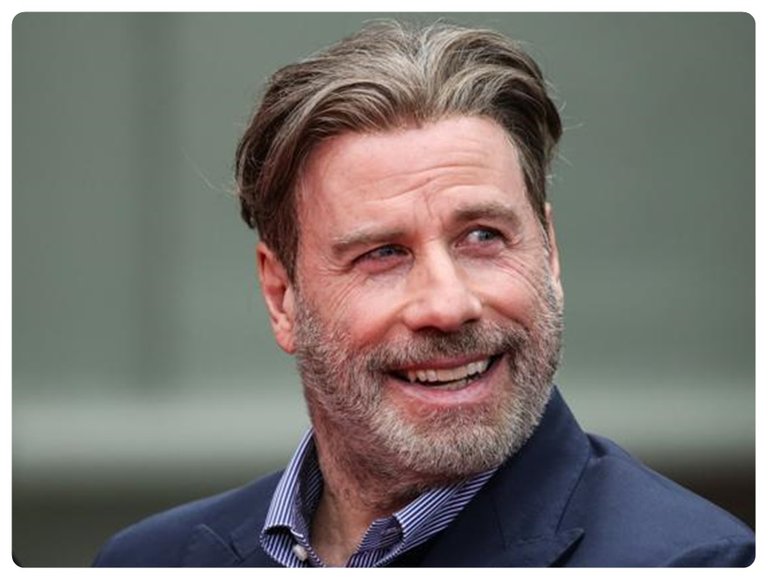 john-travolta-con-pelo-2019-kG9C-U70467701846KsD-560x420@MujerHoy.jpg