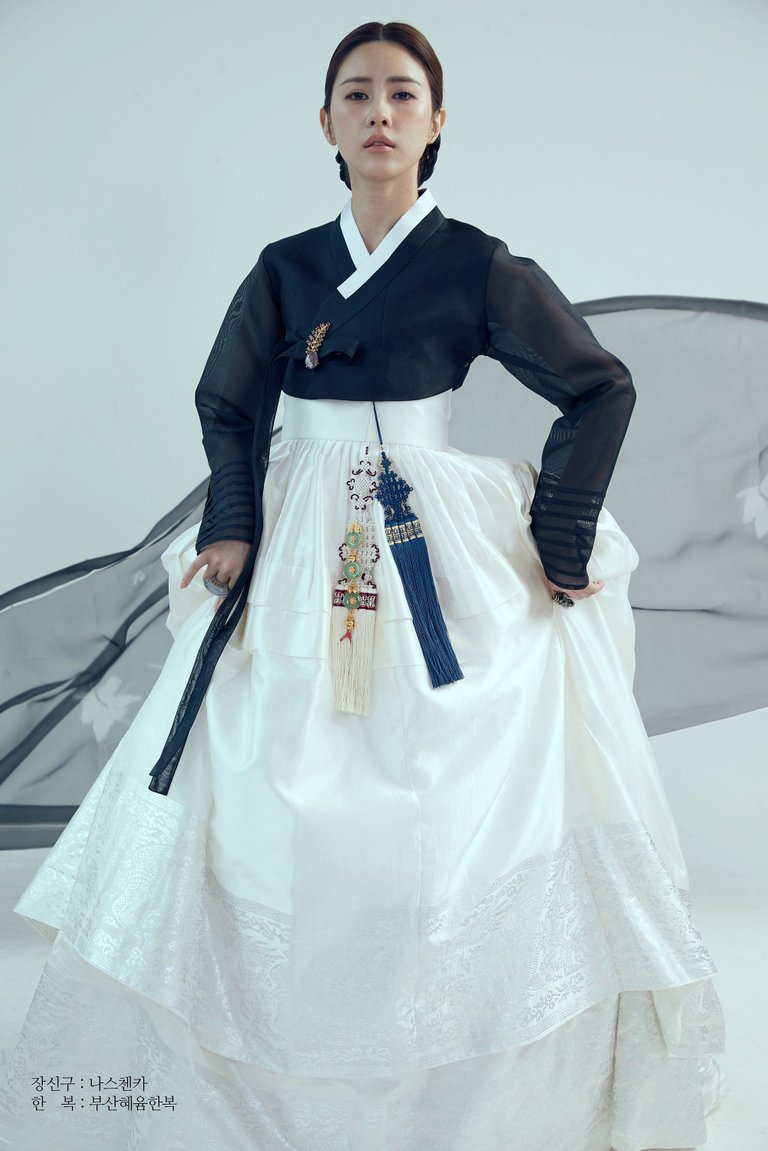 Marvelous Korean Hanbok Silk Norigae.jpg