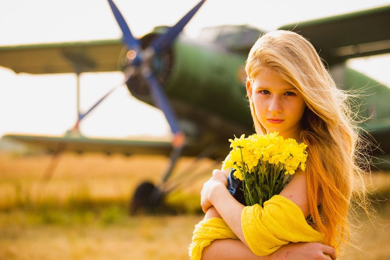 girl-976685_1920.jpg