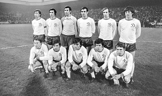 Dinamo de Kiev 1974 1975a.jpg