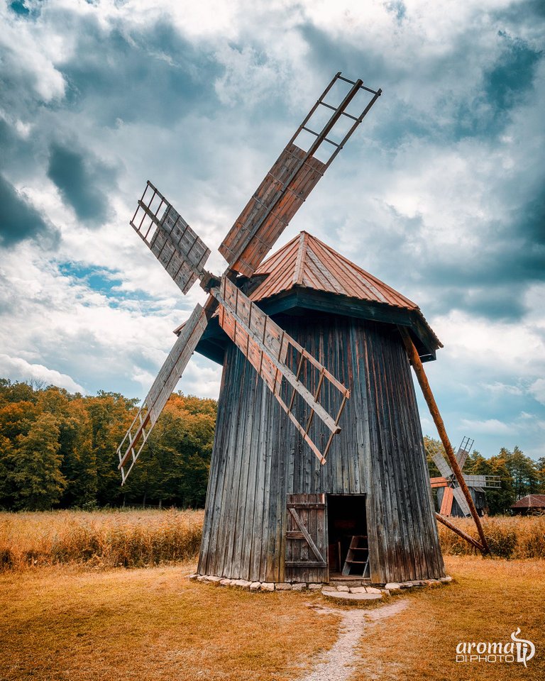 Windmill.jpg