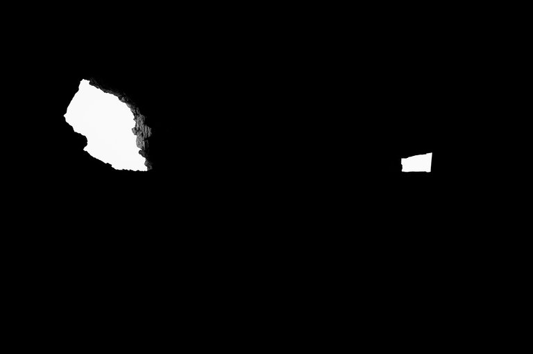holes1.jpg