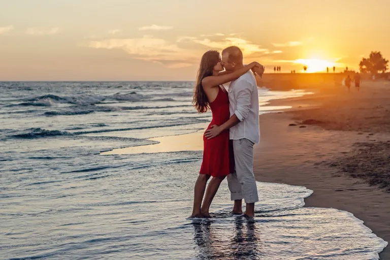 a-couple-of-1694334_1280.webp