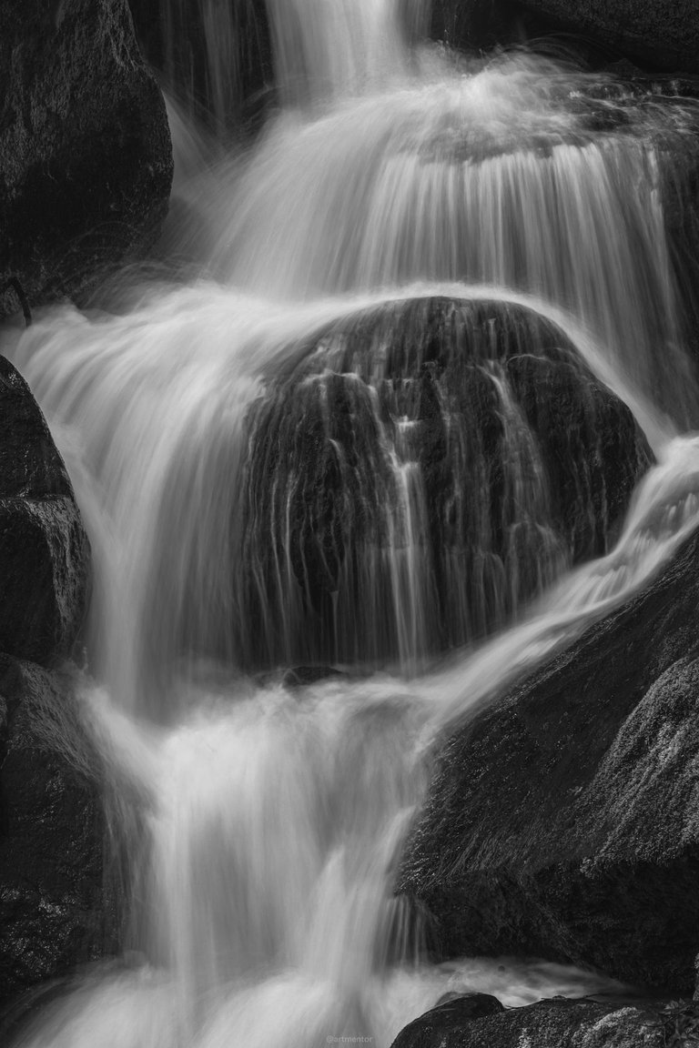 Waterfall in Black&White by ArtMentor