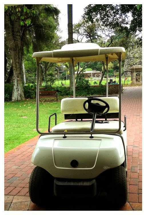 golf cart.jpg