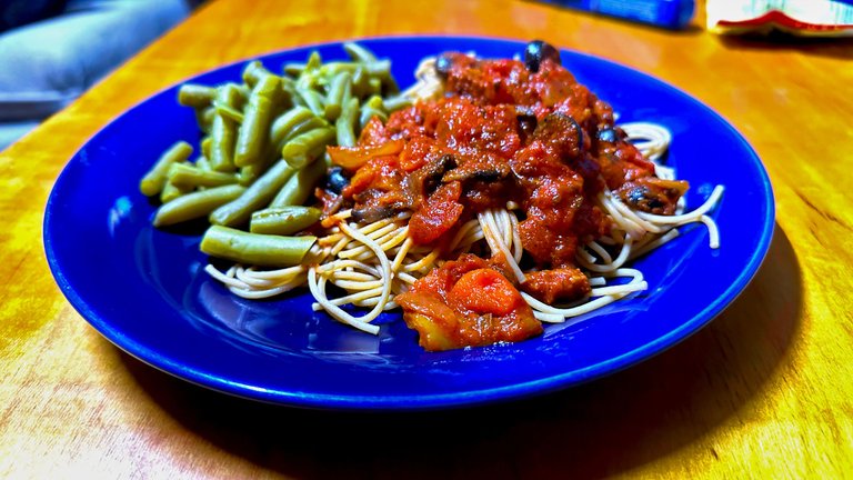 spaghetti done on plate.jpg