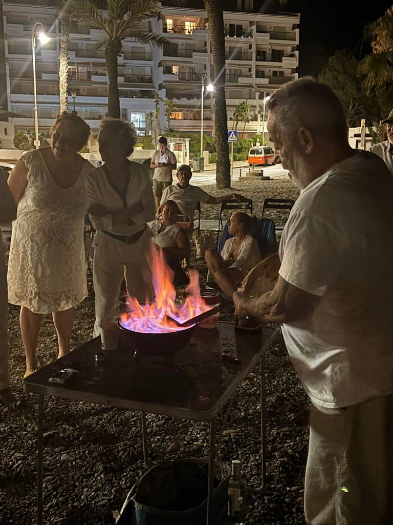 Preparando la queimada 2.jpg